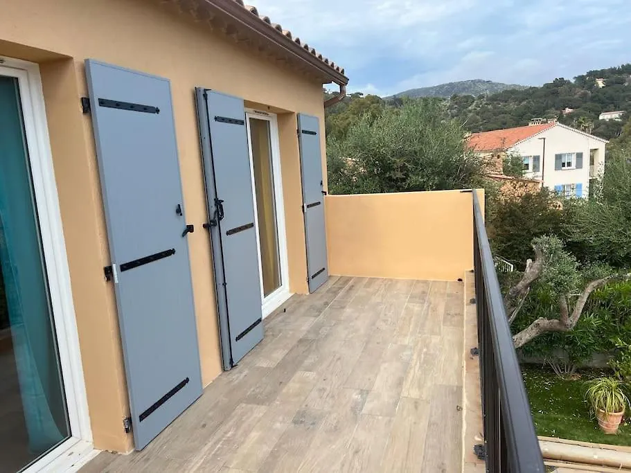 Jolie Villa Avec Vue Mer Bormes-les-Mimosas France