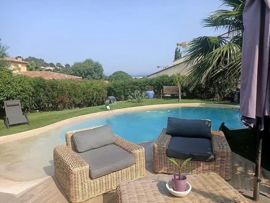 Jolie Villa Avec Vue Mer Bormes-les-Mimosas