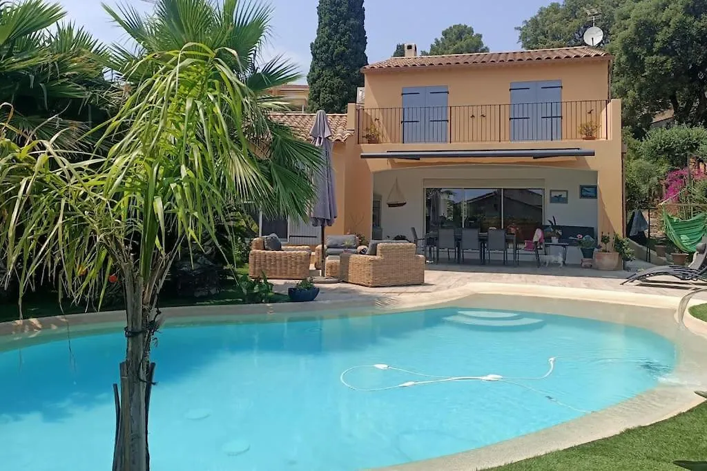 Jolie Villa Avec Vue Mer Bormes-les-Mimosas 0*,